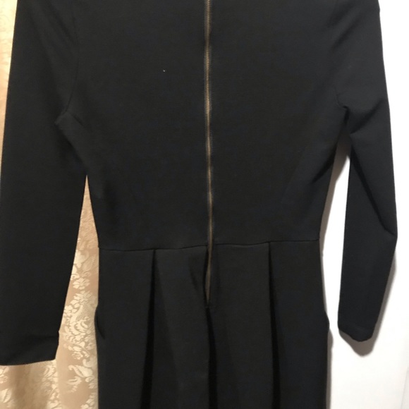 Black fit and flare dress from Aritzia - Picture 3 of 3